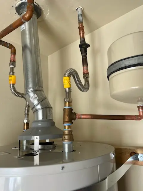 Water heater installation and plumbing repair in Williamsburg